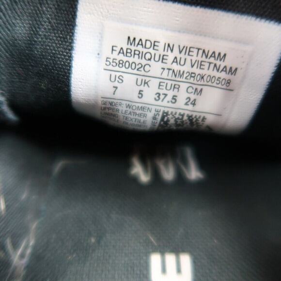 Converse Shoes Womens 7 Sneakers Chuck Taylor Patent Leather All Star Black Low - Picture 9 of 13